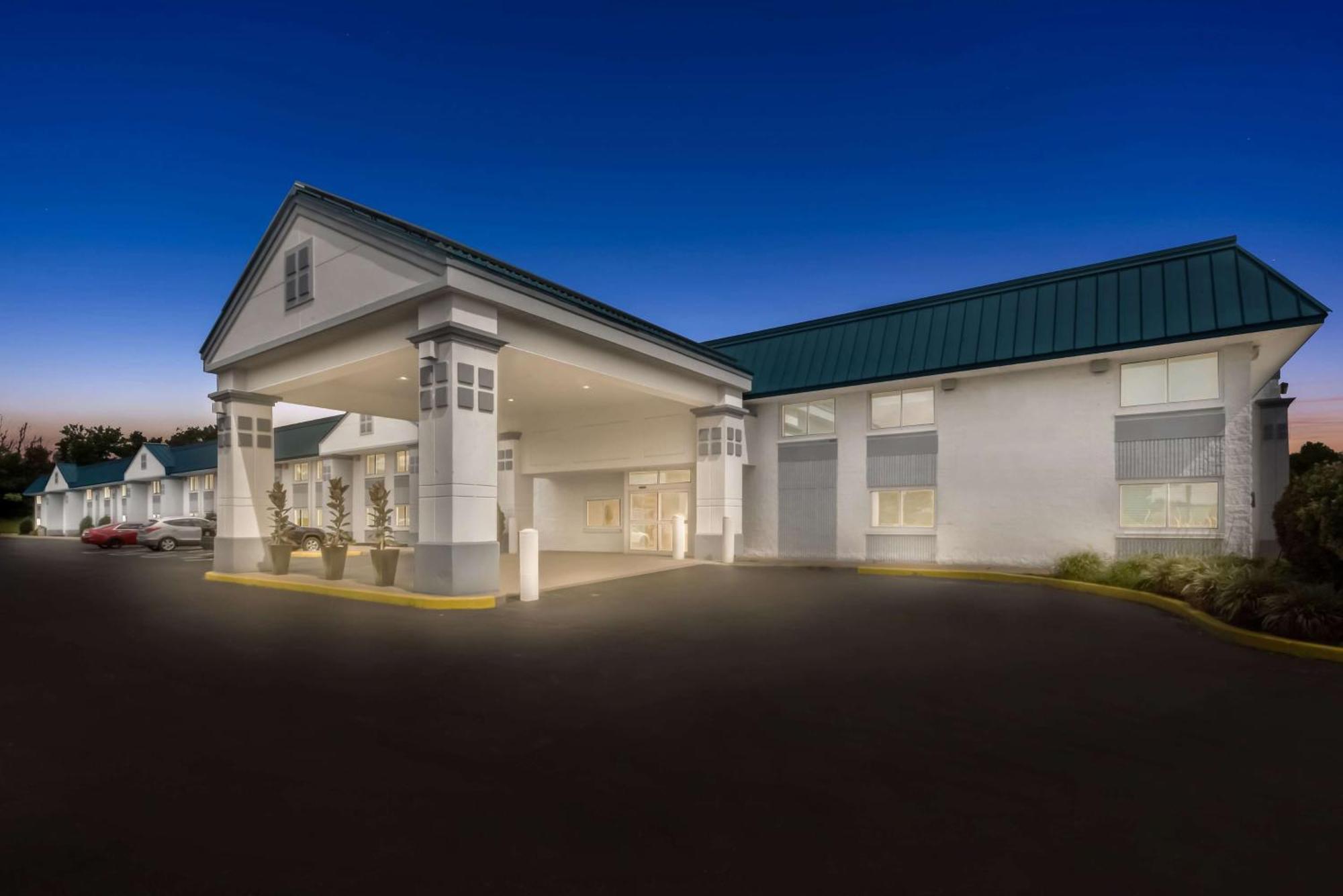 Baymont By Wyndham Westampton