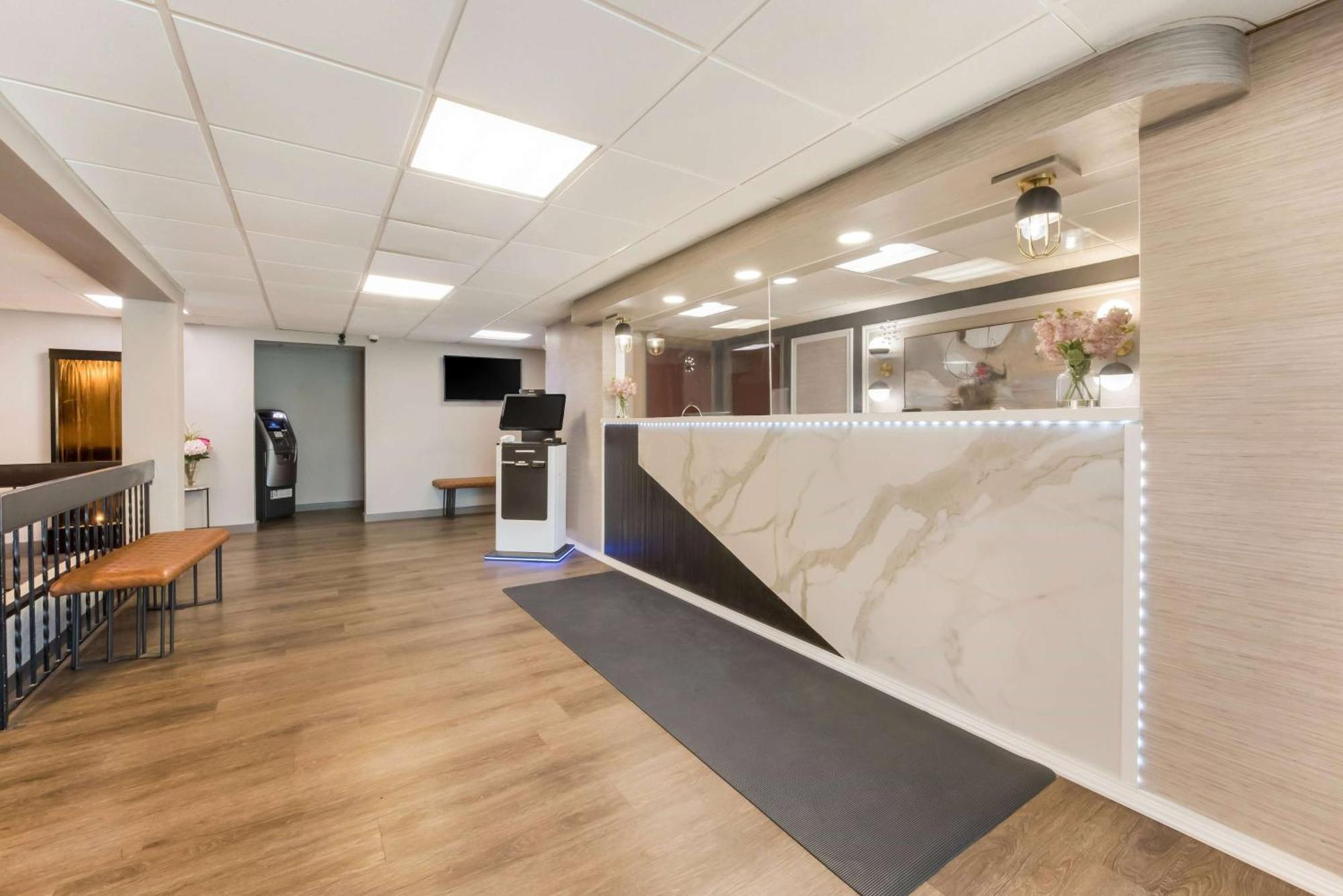 Baymont By Wyndham Hotel